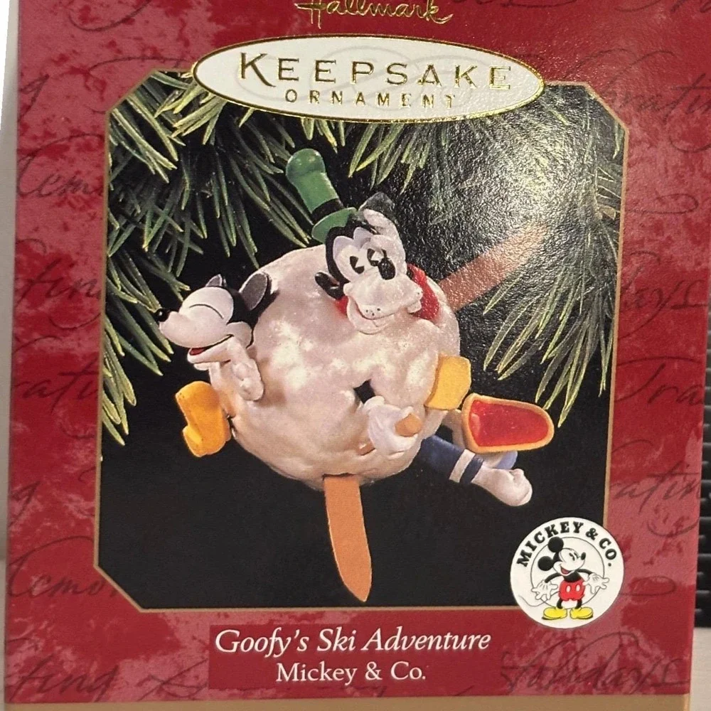 Hallmark Keepsake Ornament Goofy's Ski Adventure Mickey & Co Disney 1993‎ Box